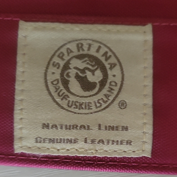 Spartina Natural Linen and Leather Bi-Fold floral magnetic snap close wallet - Picture 2 of 7